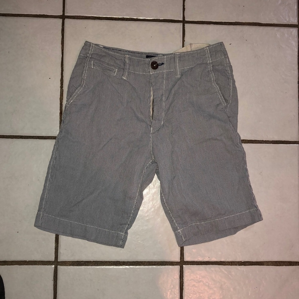 American Eagle seersucker shorts